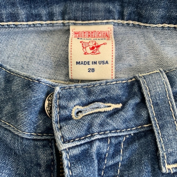 True Religion Skinny Medium Rinse Low Rise Jean. Size 28. - Picture 4 of 4